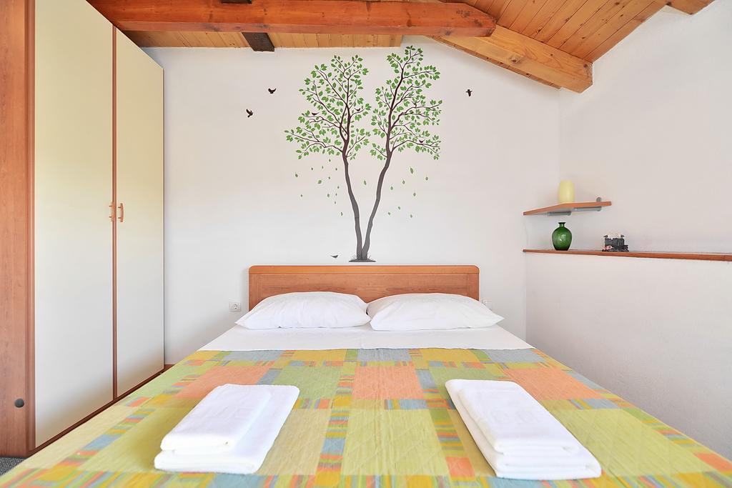 Apartments Mirabella Omiš Εξωτερικό φωτογραφία