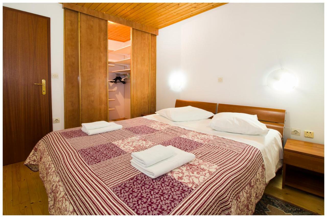 Apartments Mirabella Omiš Εξωτερικό φωτογραφία