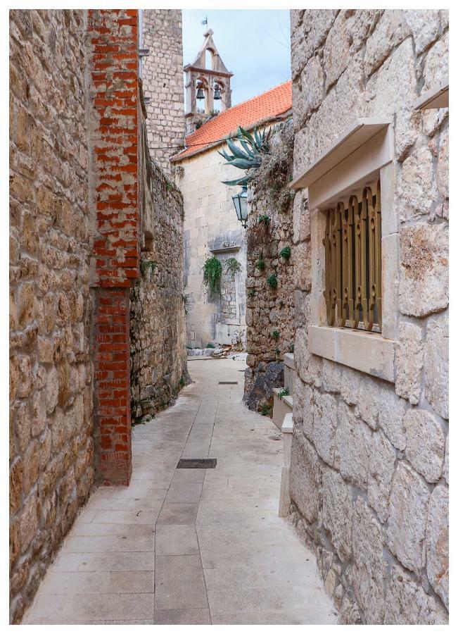 Apartments Mirabella Omiš Εξωτερικό φωτογραφία